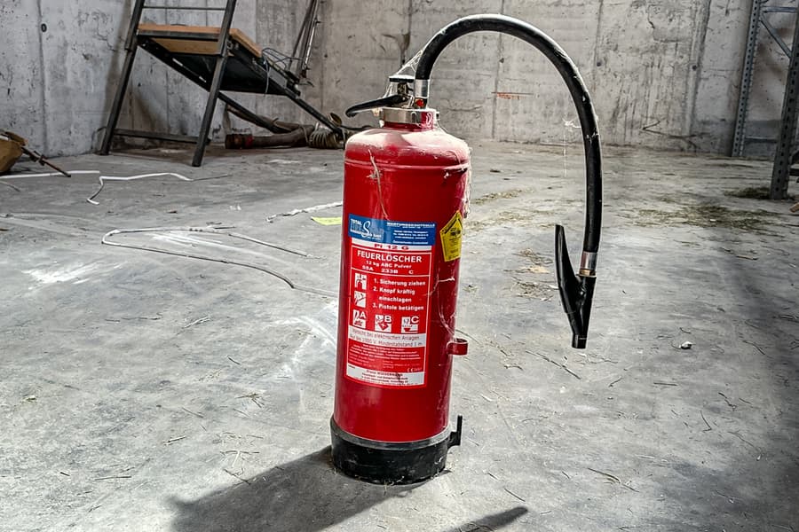 Feuerlöscher, 12 kg ABC-Pulver